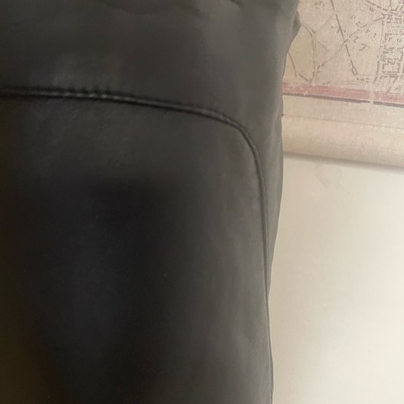 Vegan leather pencil skirt - Picture 2 of 5